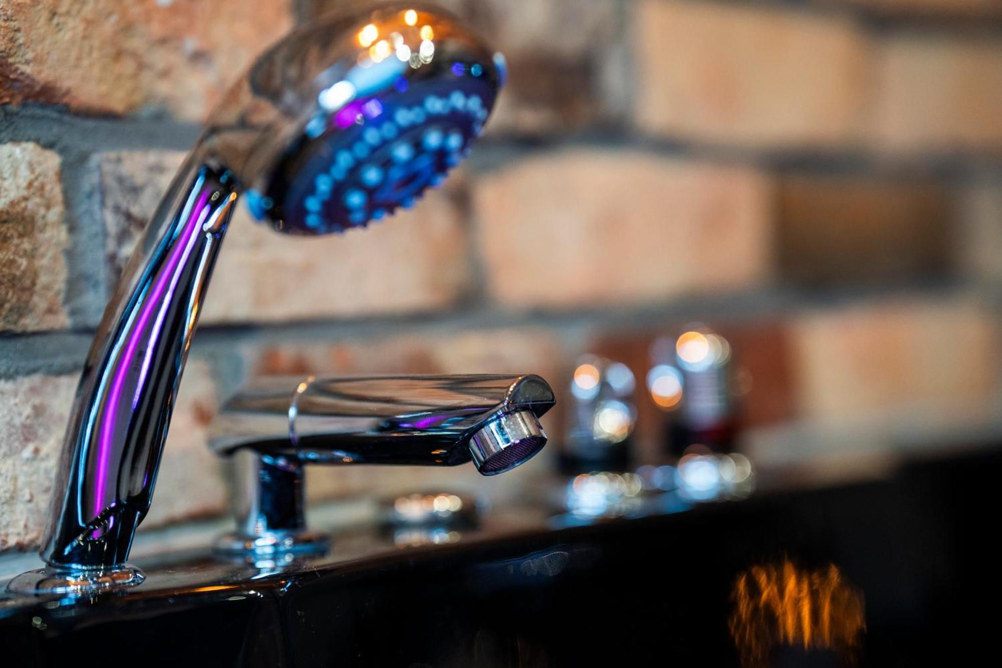 Aparthotel Zator Industrial 58 Jacuzzi Екстериор снимка