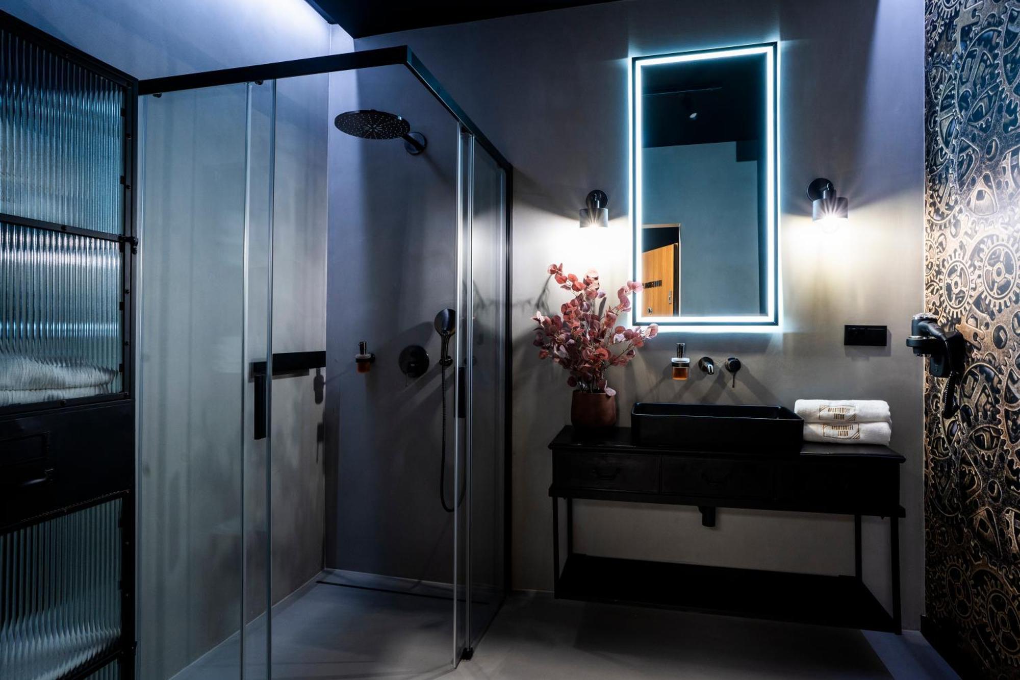 Aparthotel Zator Industrial 58 Jacuzzi Екстериор снимка